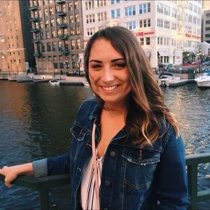 Meet your Posher, Sophia